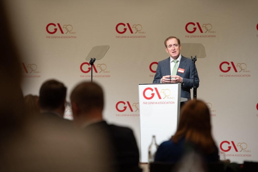 Visión Vanguardista: Antonio Huertas Presenta Perspectivas Innovadoras del Sector Asegurador en Ginebra